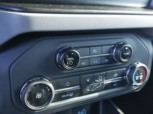 Used 2022 Ford Bronco Base image 21