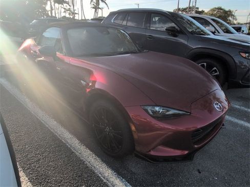 New 2025 MAZDA MX-5 Miata Club image 2