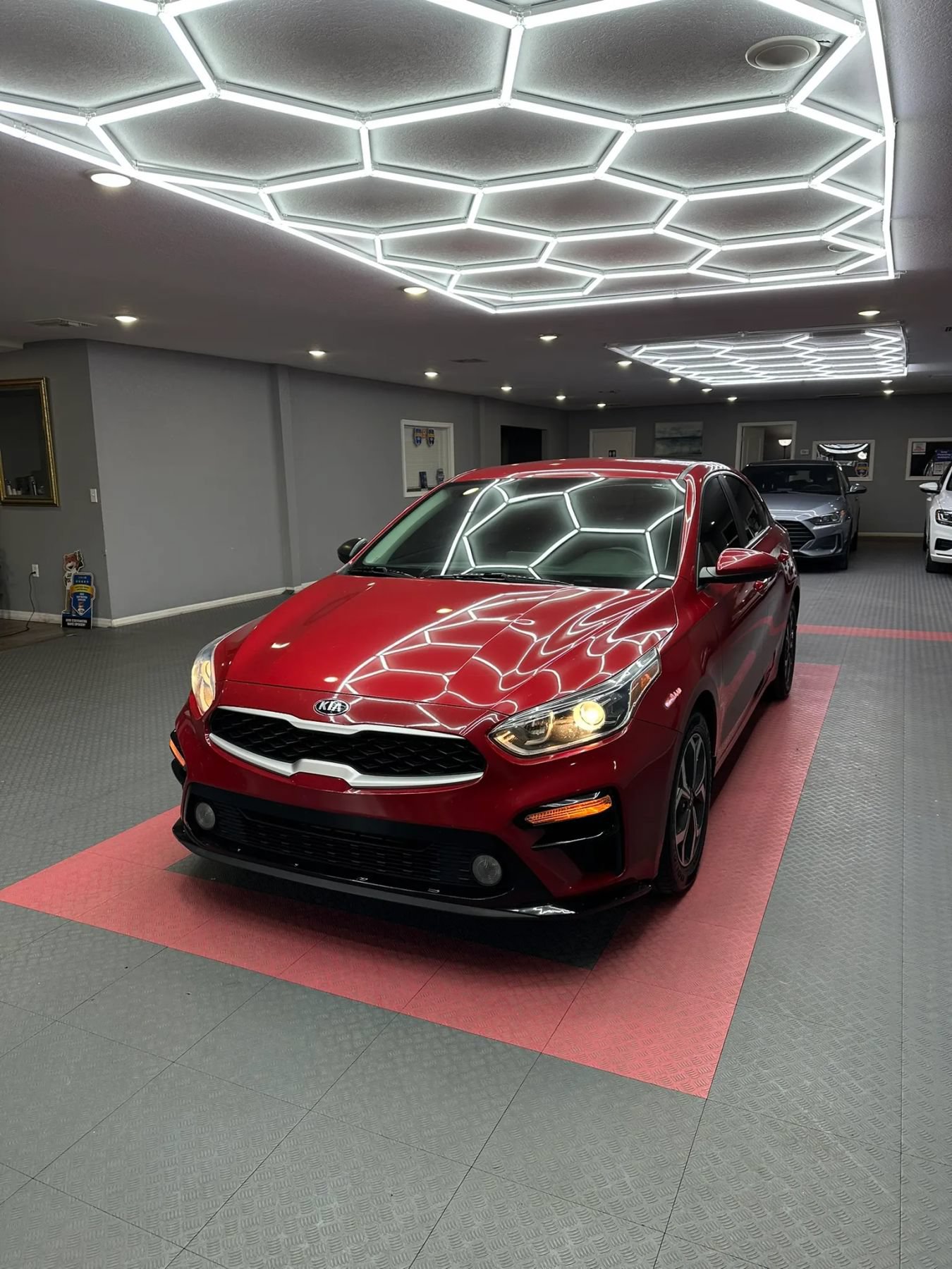 Used 2021 Kia Forte LXS FWD image 2