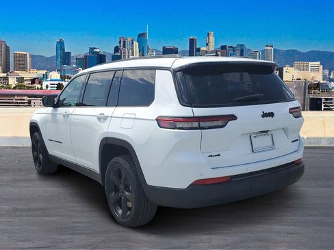 New 2025 Jeep Grand Cherokee L Limited w/ Black Appearance Package image 5