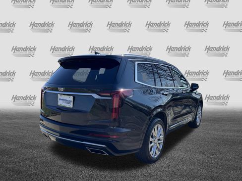 Used 2022 Cadillac XT6 Premium Luxury image 10
