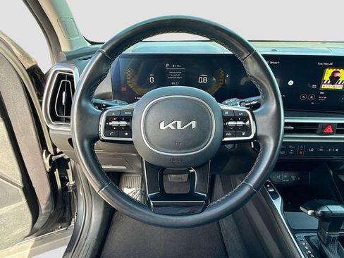 Used 2024 Kia Sorento S FWD image 11