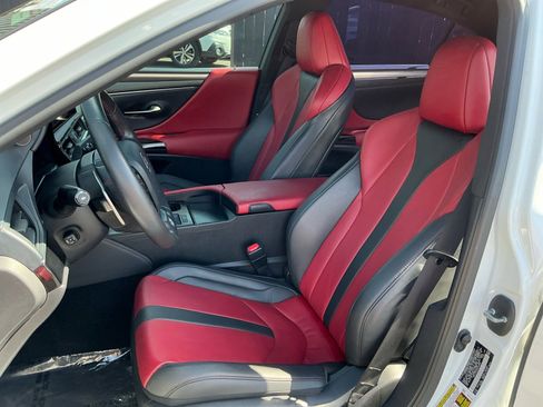 Used 2023 Lexus ES 350 F Sport w/ Accessory Package (Z2) FWD image 18