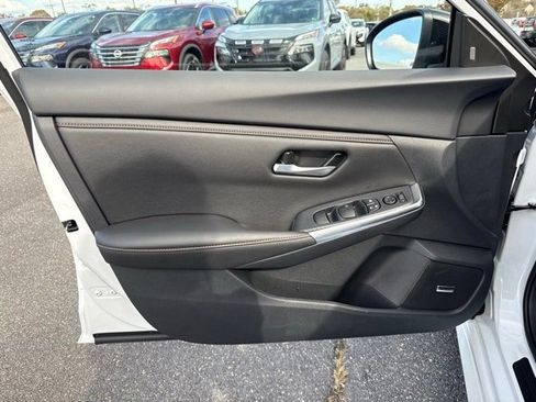 New 2025 Nissan Sentra SR w/ SR Premium Package image 10