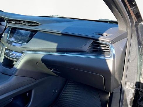 Used 2020 Cadillac XT5 Premium Luxury image 18