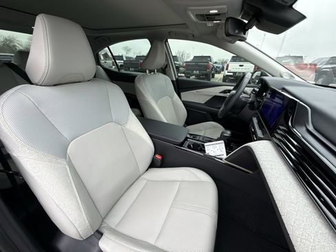 New 2025 Toyota Camry XLE image 25