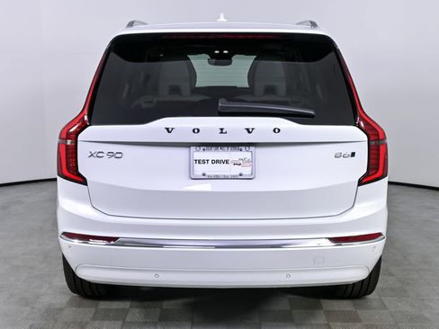 Used 2026 Volvo XC90 B6 Ultra w/ Protection Package AWD/4WD image 32