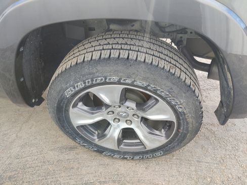 Used 2021 RAM 1500 Laramie image 12