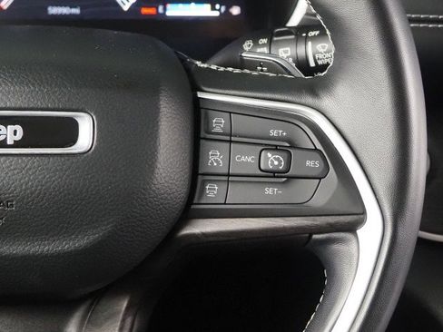 Used 2022 Jeep Grand Cherokee L Limited image 25