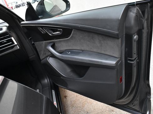 Used 2021 Audi SQ8 Prestige image 27