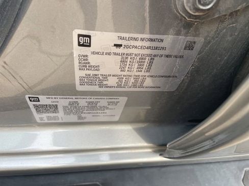 Used 2024 Chevrolet Silverado 1500 LT image 3