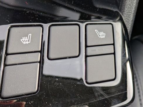 Certified 2025 Kia Sportage SX image 26