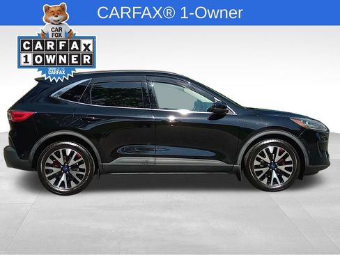 Certified 2020 Ford Escape Titanium w/ Titanium Premium Package 2.0 image 2