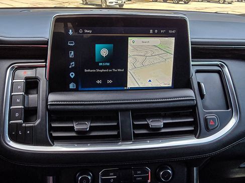 Used 2023 Chevrolet Tahoe LT w/ Luxury Package AWD/4WD image 17