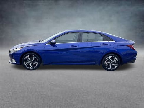 Used 2023 Hyundai Elantra Limited image 2