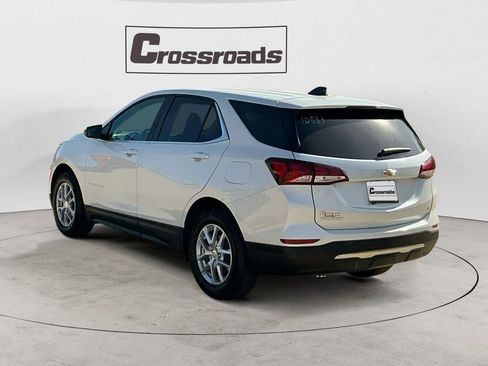 Used 2024 Chevrolet Equinox LT w/ LPO, Floor Liner Package FWD image 3