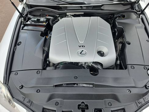 Used 2010 Lexus IS 350C w/ Luxury Pkg RWD image 20