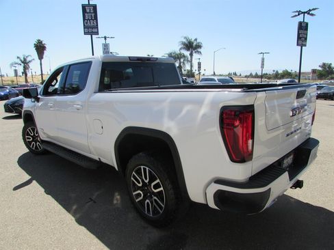Used 2023 GMC Sierra 1500 AT4 w/ Technology Package AWD/4WD image 6