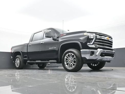 New 2026 Chevrolet Silverado 2500 LTZ w/ LTZ Convenience Package AWD/4WD image 52