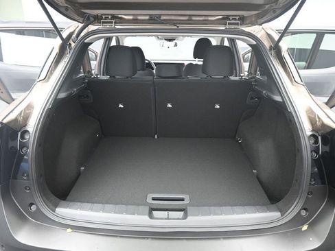 New 2026 Nissan Kicks SV image 20