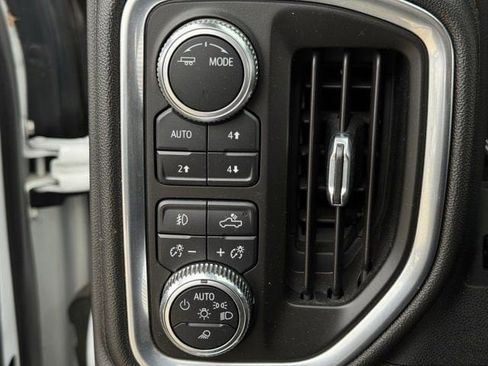 Used 2022 GMC Sierra 1500 AT4 w/ AT4 Premium Package AWD/4WD image 24
