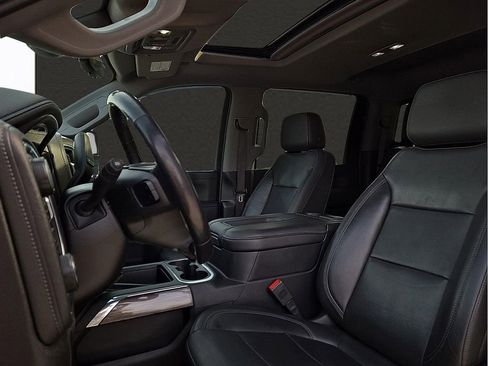 Used 2020 Chevrolet Silverado 2500 LTZ w/ LTZ Premium Package image 12