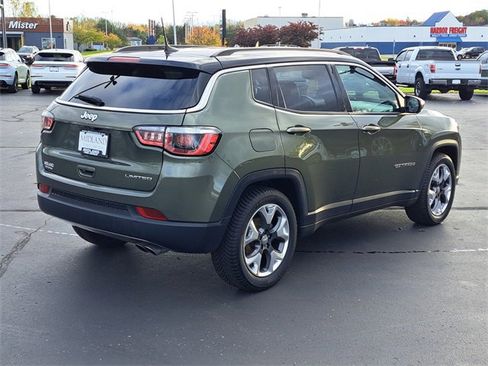 Used 2018 Jeep Compass Limited image 3