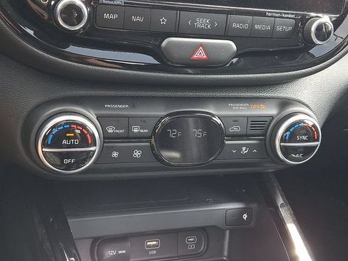 Certified 2024 Kia Soul GT-Line w/ Option Group 020 FWD image 16