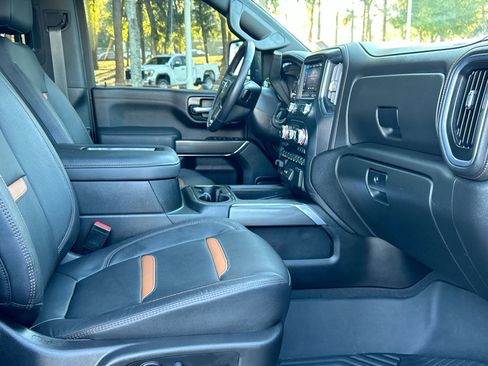 Used 2022 GMC Sierra 2500 AT4 w/ AT4 Preferred Package image 22
