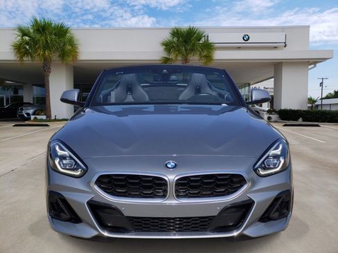 Certified 2026 BMW Z4 sDrive30i RWD image 2