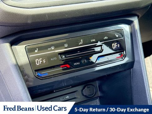 Used 2024 Volkswagen Tiguan SE w/ Panoramic Sunroof Package AWD/4WD image 23