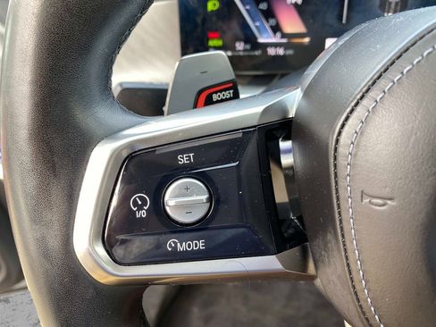 Used 2023 BMW 760i xDrive image 16