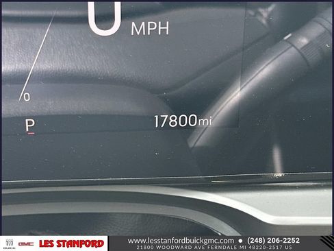 Certified 2025 Buick Envista Sport Touring FWD image 22
