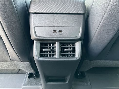 New 2026 Chevrolet Equinox LT w/ Convenience Package II FWD image 21