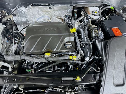 Used 2025 Chevrolet Trax ACTIV w/ Driver Confidence Package image 31