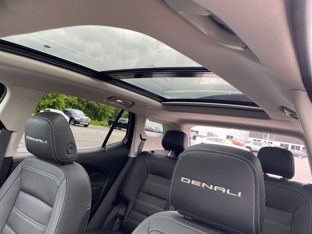 Certified 2024 GMC Terrain Denali w/ Black Diamond Edition AWD/4WD image 17