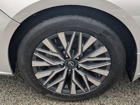 Used 2023 Nissan Altima 2.5 SV image 30