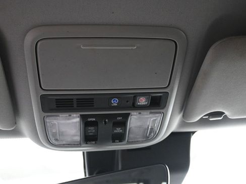 Used 2021 Honda Pilot Touring image 21