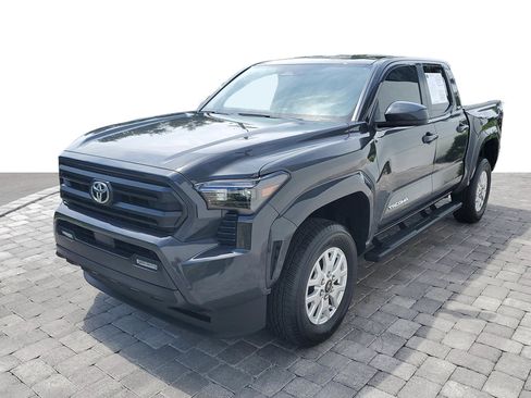 Used 2025 Toyota Tacoma SR5 RWD image 3