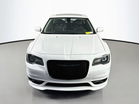 Used 2023 Chrysler 300 Touring L w/ Popular Equipment Group RWD image 2