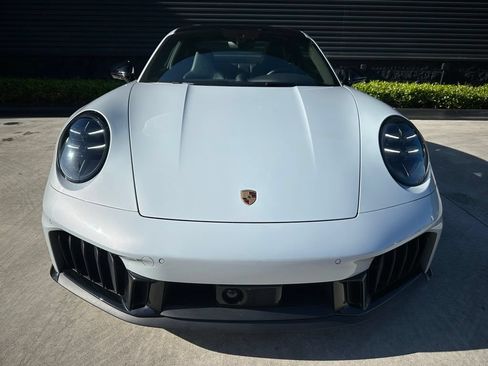 Certified 2025 Porsche 911 Carrera GTS RWD image 8