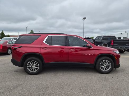 Used 2023 Chevrolet Traverse LT w/ LPO, Floor Liner Package AWD/4WD image 4