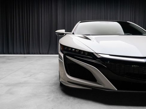 Used 2017 Acura NSX AWD/4WD image 20