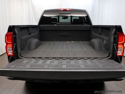 Used 2017 Chevrolet Silverado 1500 LTZ Z71 w/ LTZ Plus Package AWD/4WD image 6