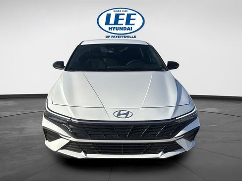 New 2026 Hyundai Elantra Sport FWD image 8