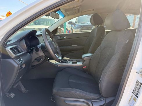 Used 2019 Kia Optima LX image 2