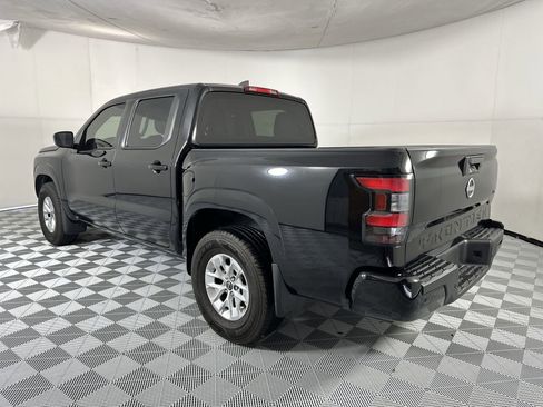 Used 2024 Nissan Frontier SV w/ Technology Package RWD image 6