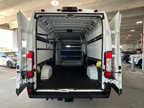 Used 2024 RAM ProMaster 3500 w/ Convenience Group image 32