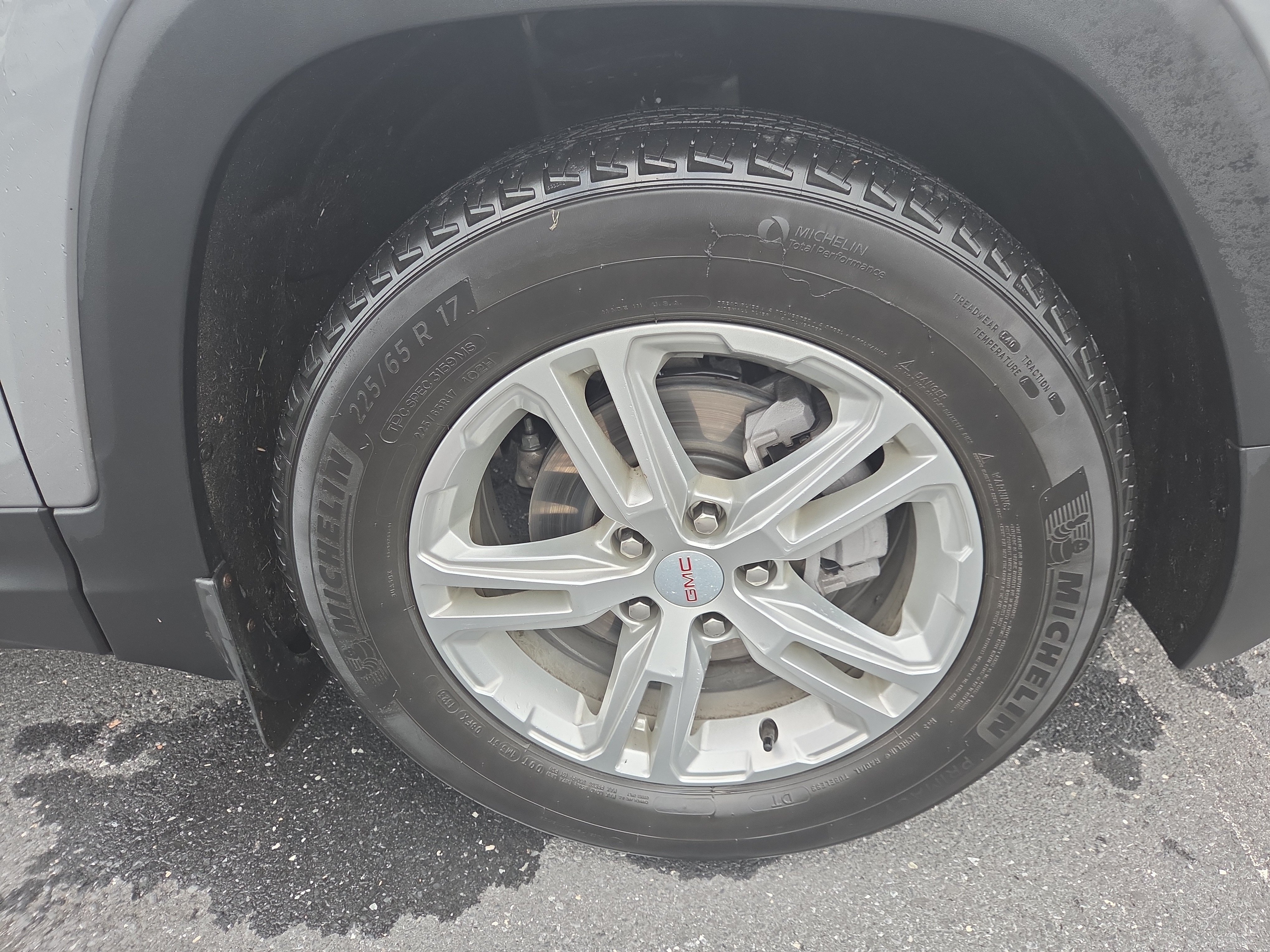 Used 2023 GMC Terrain SLE w/ Driver Convenience Package FWD image 29