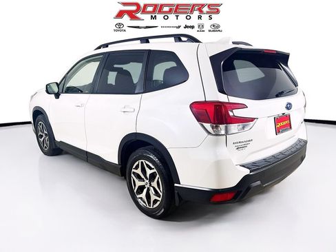 Certified 2023 Subaru Forester Premium AWD/4WD image 6